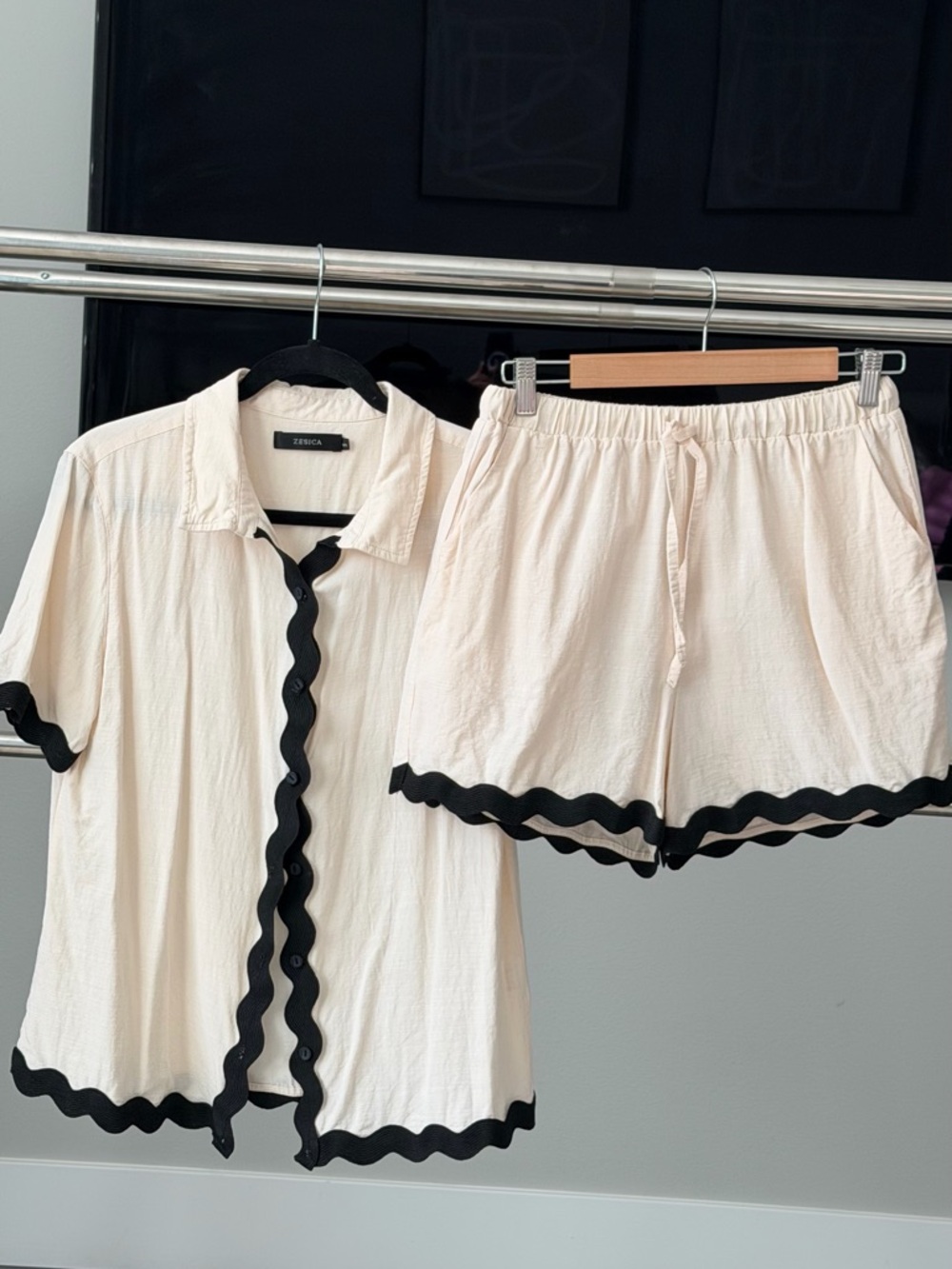 Zesica Cream Top & Shorts Outfit Set with Black Scallop Trim